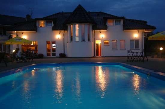 Brydar With Sauna, Swimming Pool And Jacuzzi Миелно Екстериор снимка
